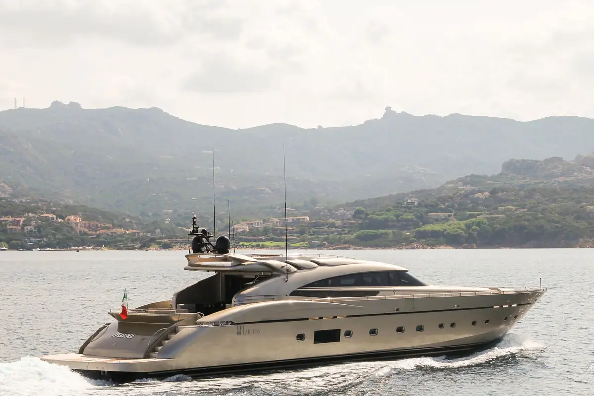 AB Yachts 116, extérieur — Saint Tropez Yacht Rental, Saint-Tropez. AB Yachts 116 — 36m