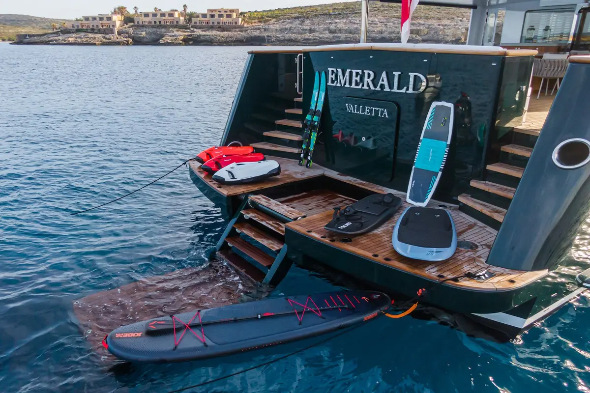 Emerald, salon — Saint Tropez Yacht Rental, Saint-Tropez. Emerald — 50m