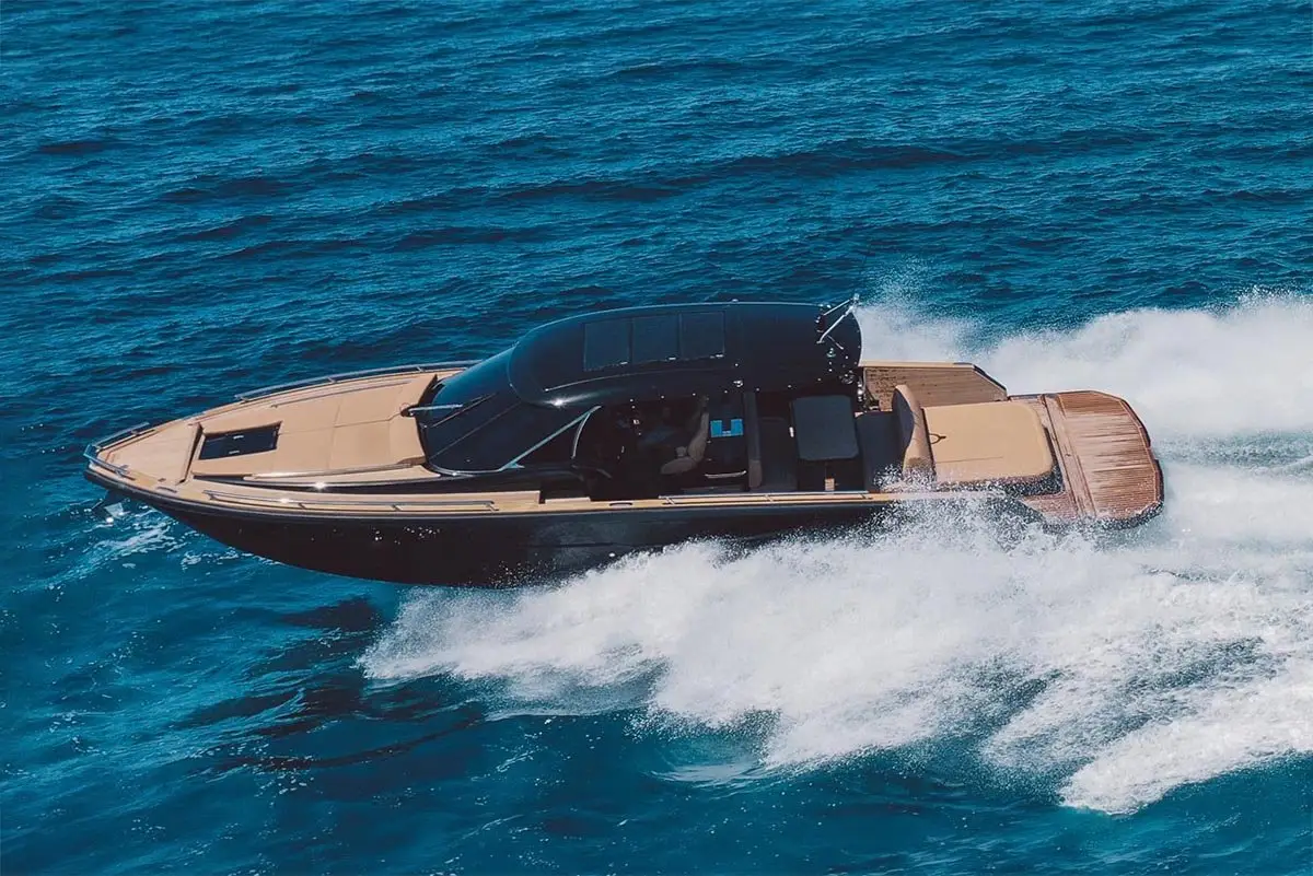 Forza 37, extérieur — Saint Tropez Yacht Rental, Saint-Tropez. Forza 37 — 20m
