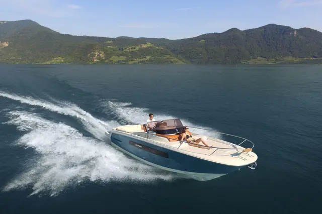 Invictus 280 — Saint Tropez Yacht Rental, Saint-Tropez