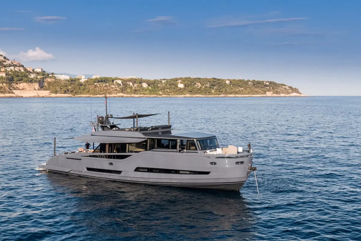 Extra 86 — Saint Tropez Yacht Rental, Saint-Tropez. Extra 86 — 26m
