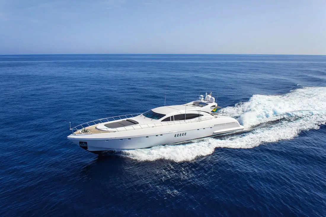 Mangusta 108 — Saint Tropez Yacht Rental, Saint-Tropez. Mangusta 108 — 33m