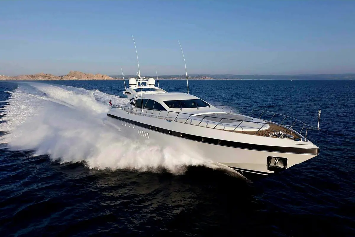 Mangusta 92 — Saint Tropez Yacht Rental, Saint-Tropez. Mangusta 92 — 28m