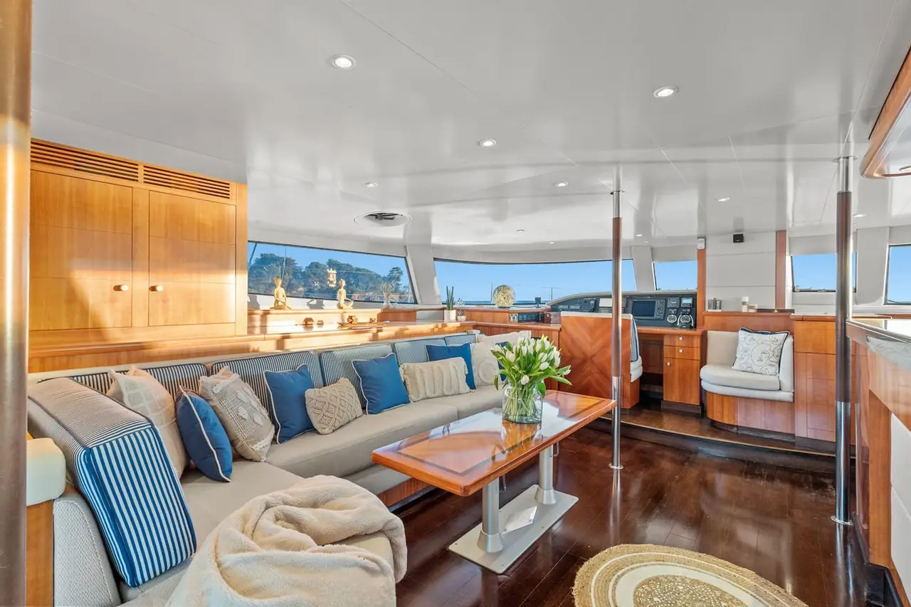 Moby-Dick, salon — Saint Tropez Yacht Rental, Saint-Tropez. Moby-Dick — 20m