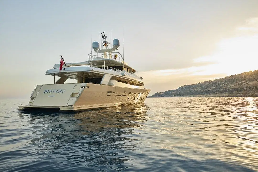 Navetta 33, extérieur — Saint Tropez Yacht Rental, Saint-Tropez. Navetta 33 — 33m