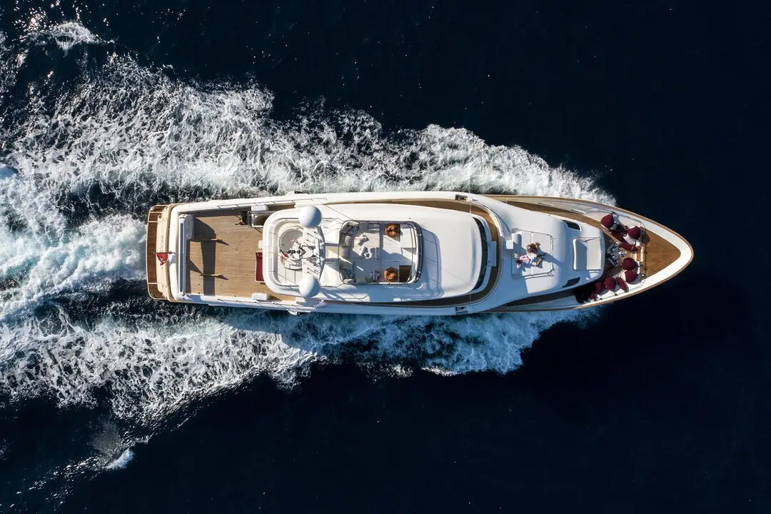 Navetta 33, pont arrière — Saint Tropez Yacht Rental, Saint-Tropez. Navetta 33 — 33m
