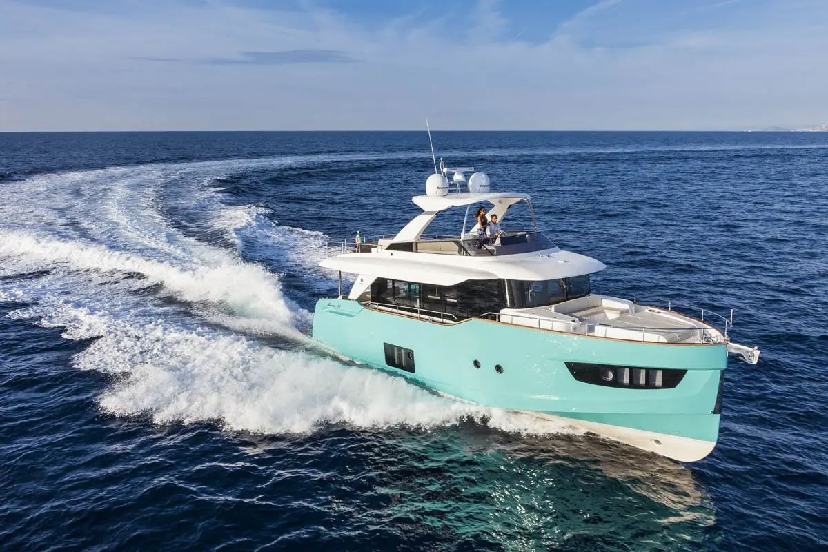Navetta 58, extérieur — Saint Tropez Yacht Rental, Saint-Tropez. Navetta 58 — 17m