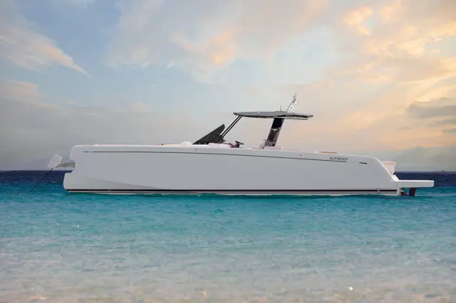 Pardo 43 — Saint Tropez Yacht Rental, Saint-Tropez