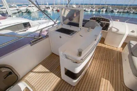 Princess 64 Fly, salon — Saint Tropez Yacht Rental, Saint-Tropez. Princess 64 Fly — 20m