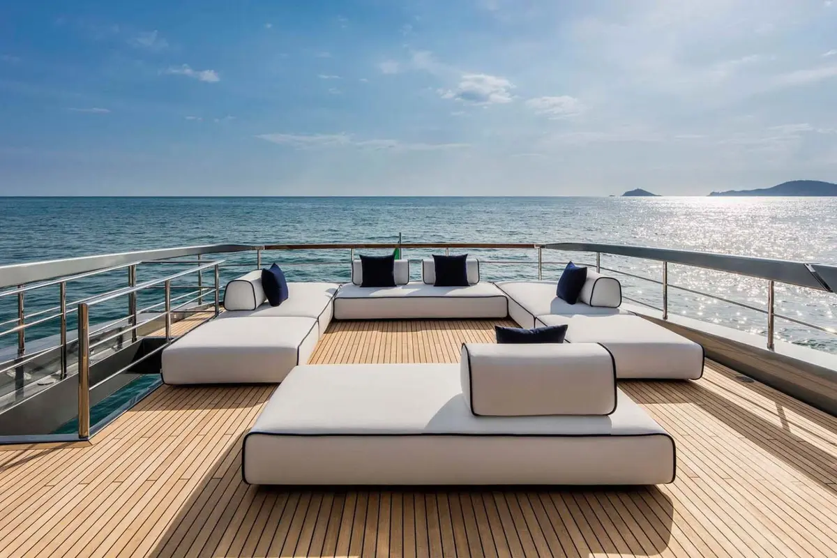 Riva 110, salon — Saint Tropez Yacht Rental, Saint-Tropez. Riva 110 — 33m