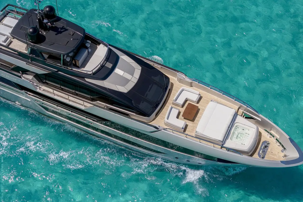 Riva 130, pont arrière — Saint Tropez Yacht Rental, Saint-Tropez. Riva 130 — 40m
