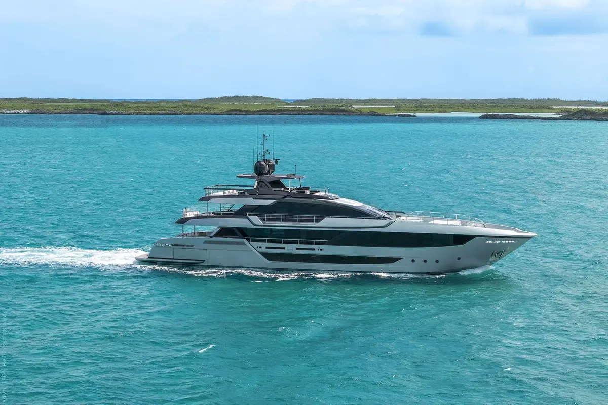 Riva 130, salon — Saint Tropez Yacht Rental, Saint-Tropez. Riva 130 — 40m