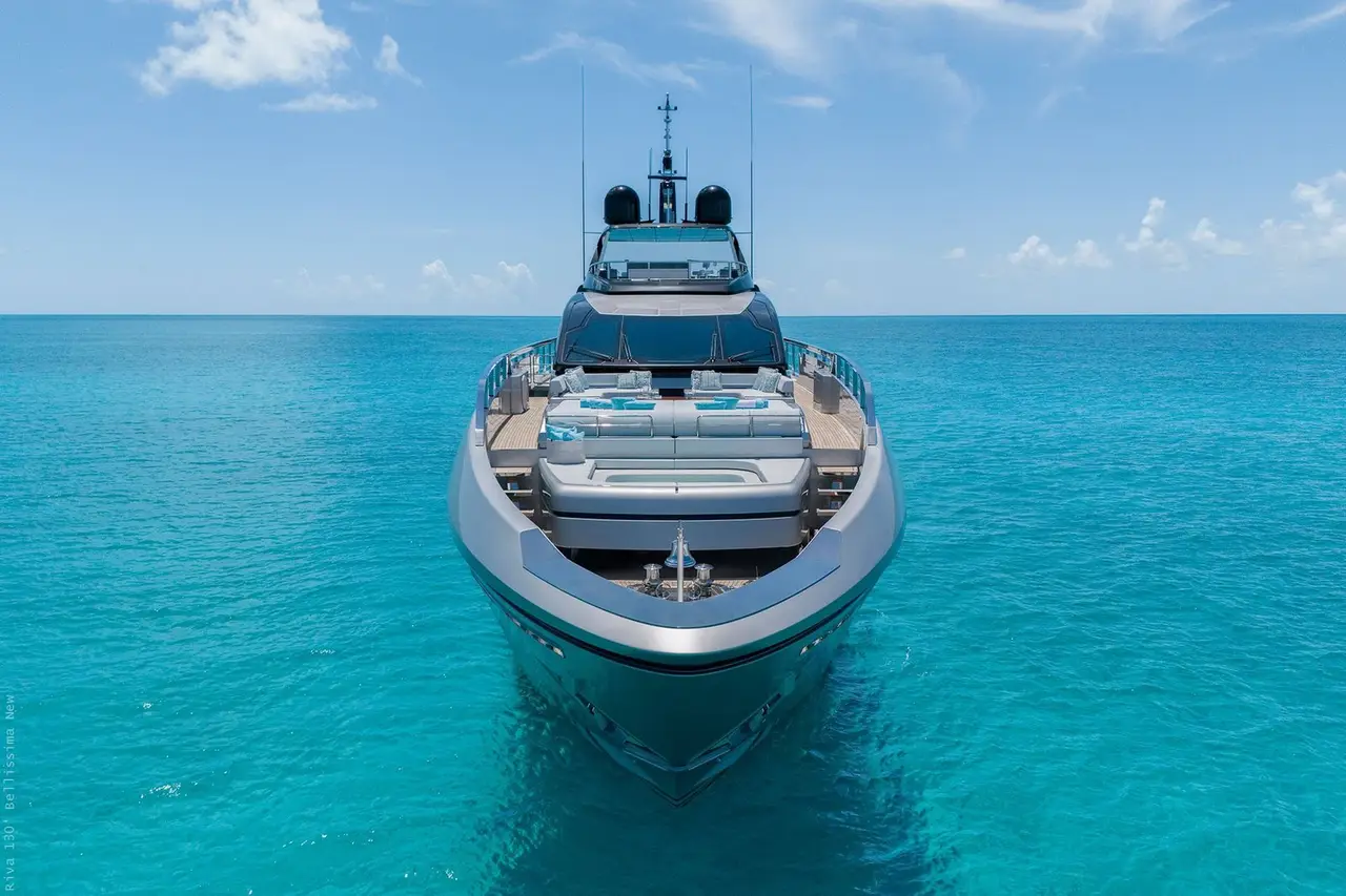 Riva 130, extérieur — Saint Tropez Yacht Rental, Saint-Tropez. Riva 130 — 40m