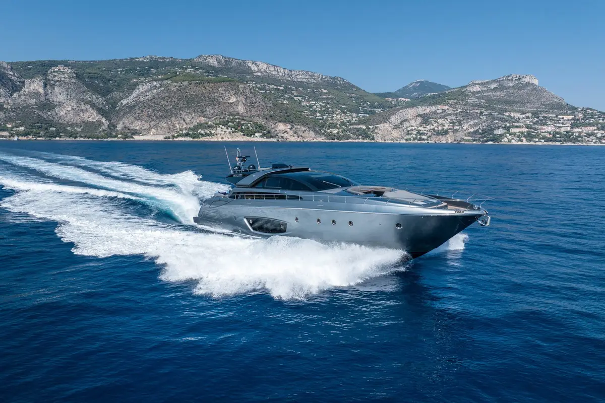 Riva 86 Domino — Saint Tropez Yacht Rental, Saint-Tropez. Riva 86 Domino — 26m