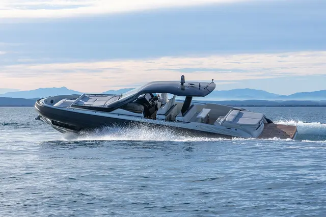 Sacs 47 — Saint Tropez Yacht Rental, Saint-Tropez