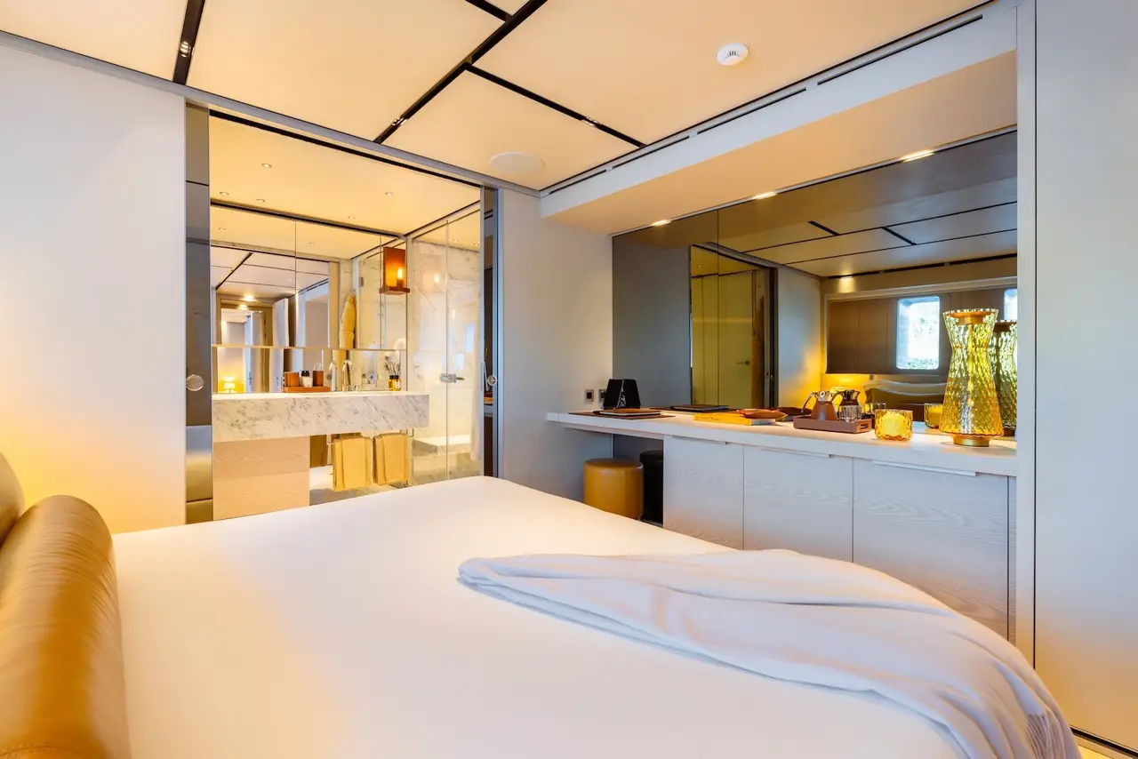 RMF, salon — Saint Tropez Yacht Rental, Saint-Tropez. RMF — 52m