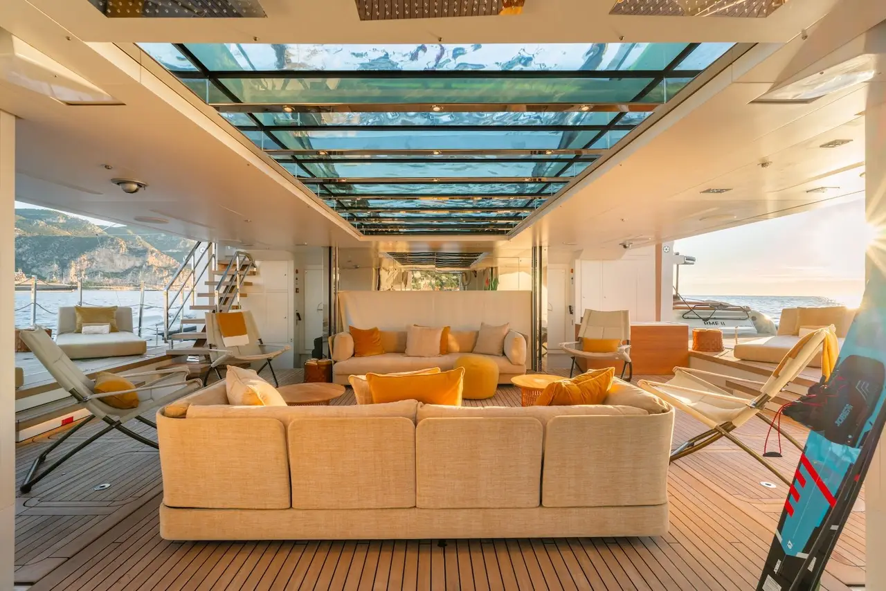 RMF, cabine principale — Saint Tropez Yacht Rental, Saint-Tropez. RMF — 52m