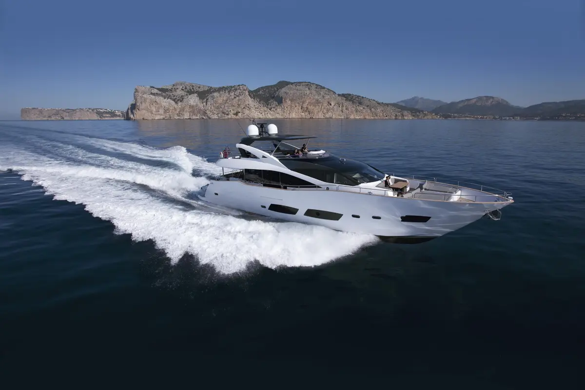 Sunseeker 28 — Saint Tropez Yacht Rental, Saint-Tropez. Sunseeker 28 — 28m