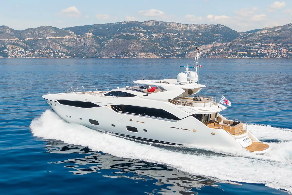 Sunseeker 115 — Saint Tropez Yacht Rental, Saint-Tropez. Sunseeker 115 — 35m