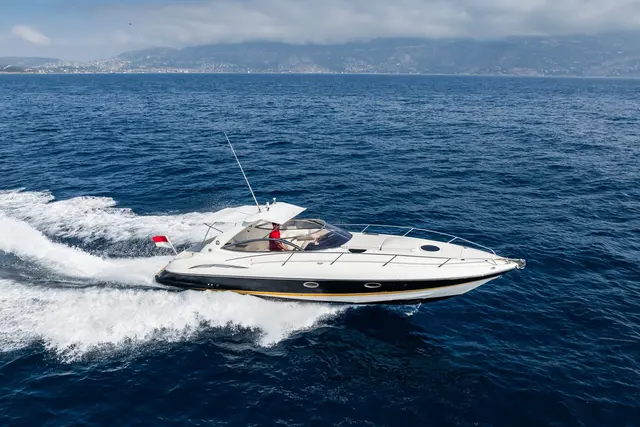 Superhawk 34 — Saint Tropez Yacht Rental, Saint-Tropez