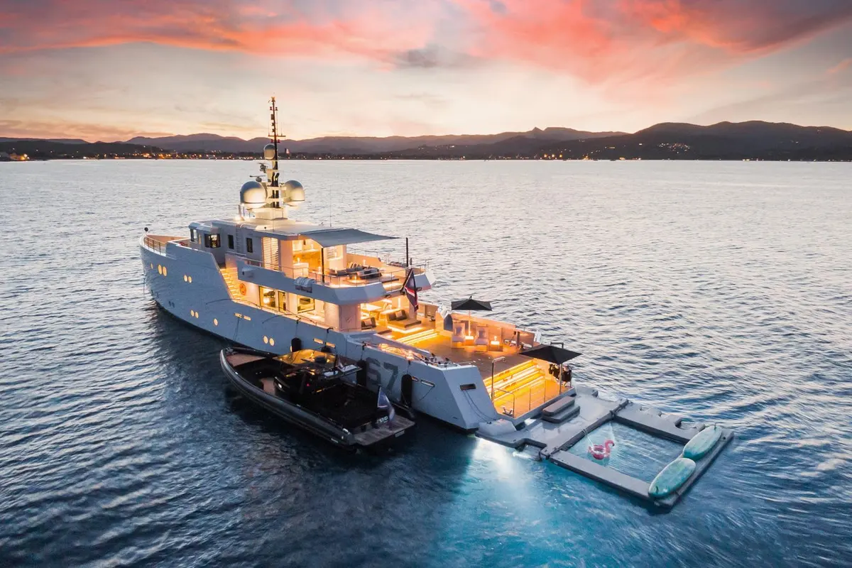 Tansu 40m — Saint Tropez Yacht Rental, Saint-Tropez. Tansu 40m — 40m