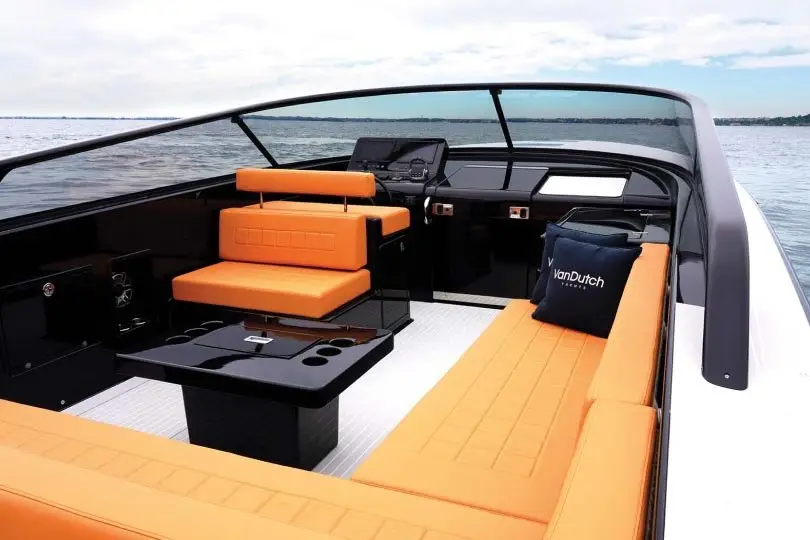 VanDutch 40, salon — Saint Tropez Yacht Rental, Saint-Tropez. VanDutch 40 — 12m