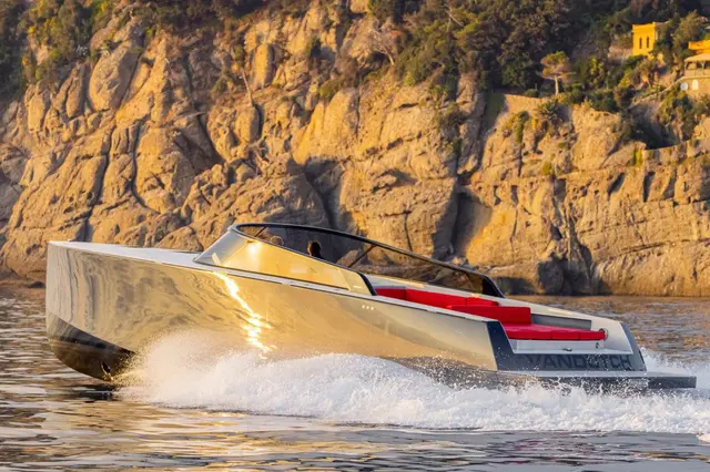 Vandutch 48 — Saint Tropez Yacht Rental, Saint-Tropez
