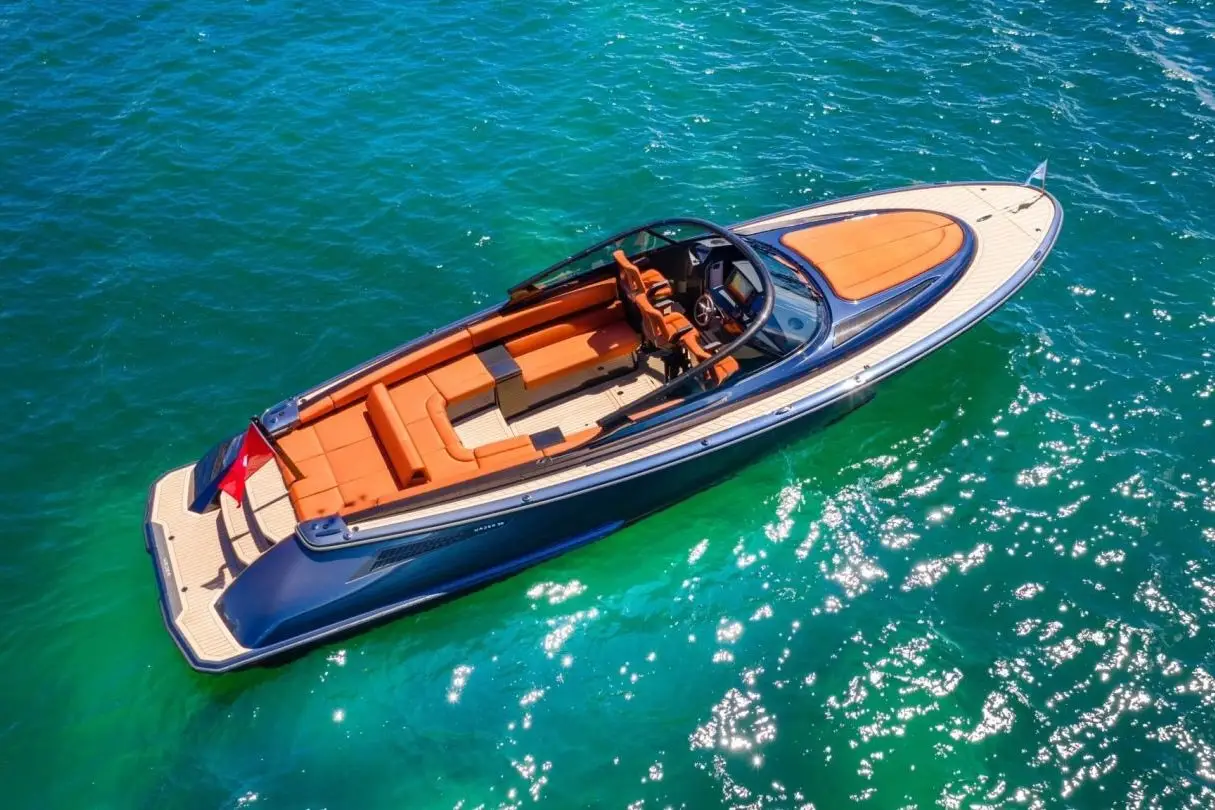 Wajer 38, extérieur — Saint Tropez Yacht Rental, Saint-Tropez. Wajer 38 — 11.3m