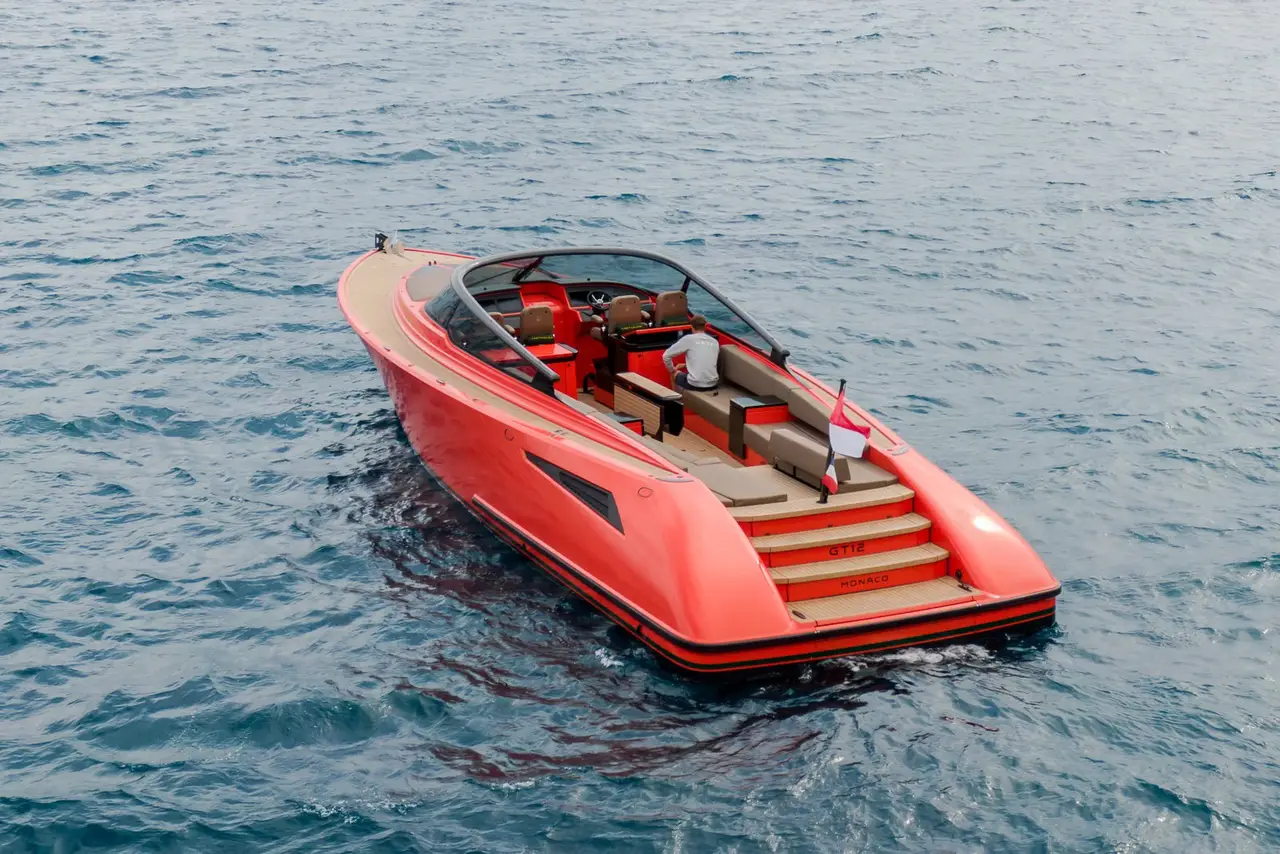 Wajer 55, pont arrière — Saint Tropez Yacht Rental, Saint-Tropez. Wajer 55 — 16m