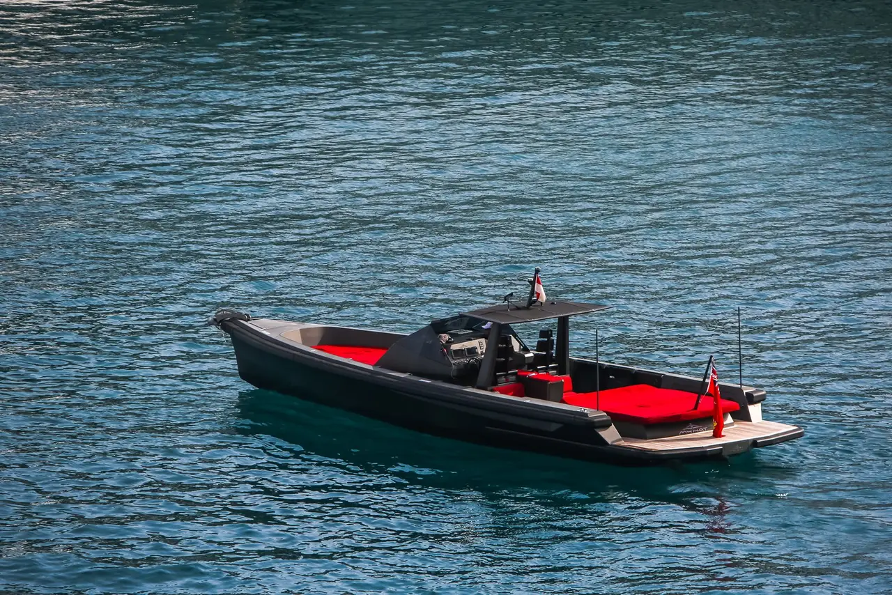 Wally 45, pont principal — Saint Tropez Yacht Rental, Saint-Tropez. Wally 45 — 13m