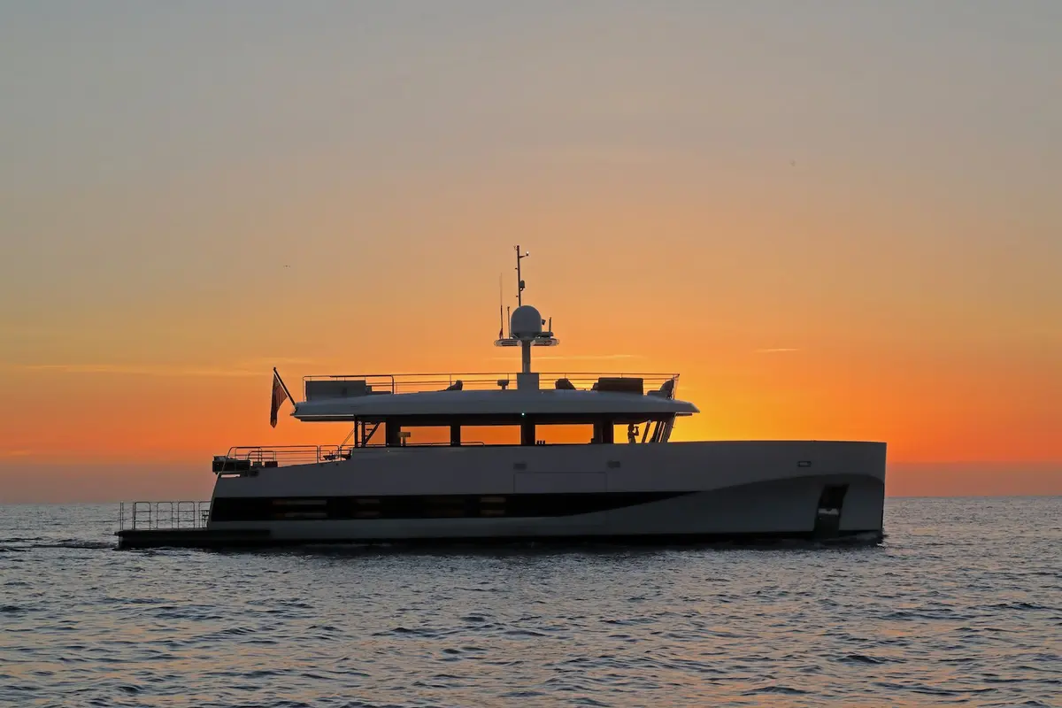 WallyAce 26, flybridge — Saint Tropez Yacht Rental, Saint-Tropez. WallyAce 26 — 26m